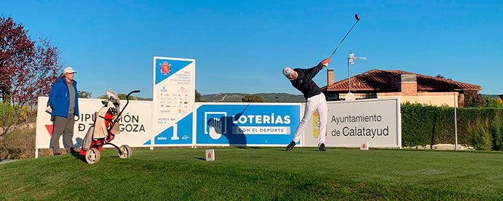 Trece golfistas pasan la previa del Campeonato de España de Profesionales