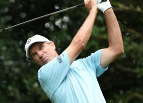 Steven Alker empieza dominando en Sunningdale