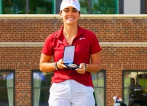 Andrea Revuelta se estrena con brillantez en la NCAA
 