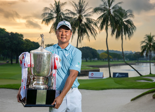 Ballester firma un brillante tercer puesto Singapur