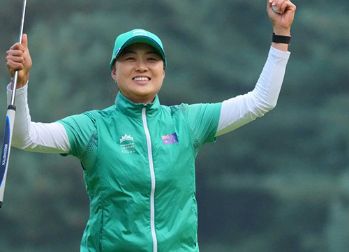 Australia derrota a EE.UU y gana