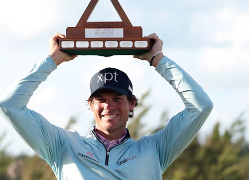 243 torneos para que Schenk sume su primer título