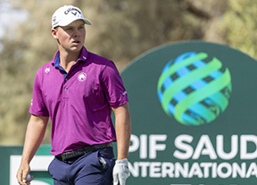 Surratt y Meronk brillan en Riyadh con 62 golpes y liderato compartido con Ballester con -5 como mejor español en el torneo