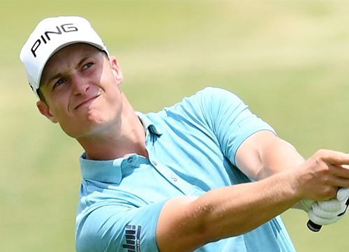 Calum Hill lidera con vuelta histórica de 61 golpes