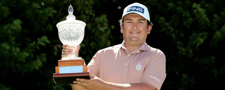 Virto se estrella y Jamie Rutherford gana su primer título