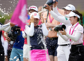 Ayaka Furue suma en Francia su primera victoria en un torneo del Grand Slam