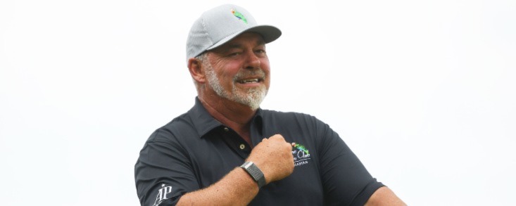 Goydos y Clarke lideran tras 36 hoyos en un día