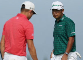 Morikawa y Matsuyama homenajean al golf en un duelo estelar en la tercera ronda