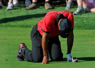 Tiger Woods vuelve a pasar por el quirófano y son ya 18 operaciones