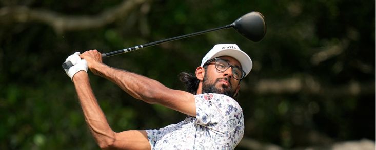Akshay Bhatia lidera un igualado 3M Open en su temporada más difícil