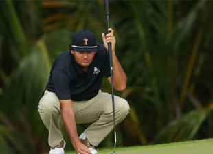 Chacarra, líder con -8 tras una gran segunda ronda