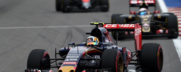 Carlos Sainz, protagonista en Rusia