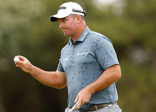 Ryan Fox (-8) luchará el domingo tras una vuelta magistral