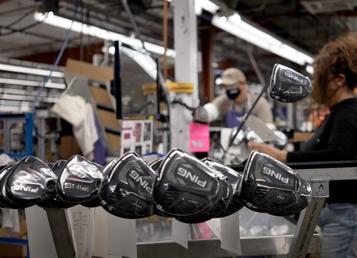 Las fábricas de PING en Europa y Estados Unidos trabajan a destajo para servir pedidos