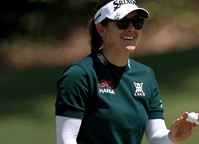 Sei Young Kim lidera con firmeza ante Green, Vinijchaitham y Porvasnik