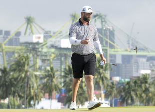 DeChambeau toma el mando y Rahm pierde el liderato
