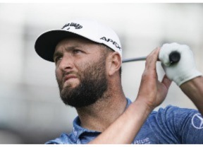 Jon Rahm se fabrica una clara opción de victoria y Woods sufre para pasar el corte