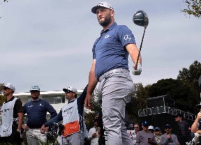 Festín de Jon Rahm que ya lidera el Genesis Invitational con tres golpes de ventaja a falta de 18 hoyos