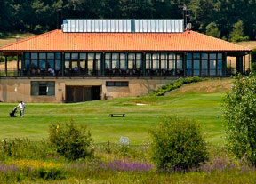 Izki Golf renueva su página web