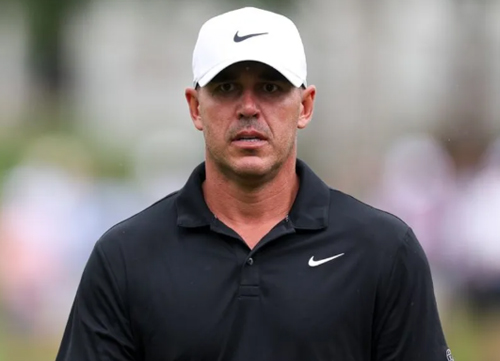 Koepka se retira por dolores en el codo y manos