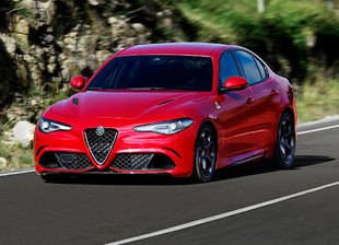 Cuerpo italiano con corazón Ferrari, el Alfa Romeo Giulia