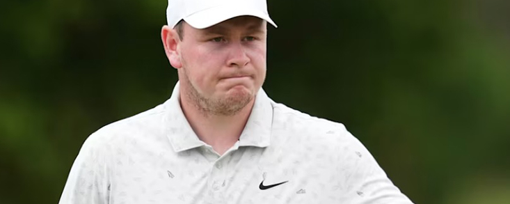 Robert MacIntyre impone su ley con un final arrollador y un -14 al que nadie pudo llegar en una jornada interrumpida por tormenta