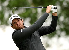Excelente Manuel Elvira con -7 dentro del Top-10 del torneo