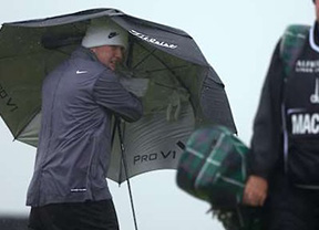 El viento se hace protagonista, una vez más, en Escocia y suspende la jornada