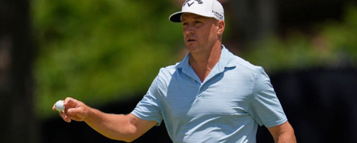Alex Noren y Adrien Saddier buscan la victoria en Wentworth y partirán el domingo en cabeza con sendos -15 en sus marcadores