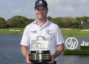 Zach Johnson cumple 50, debuta y gana en su estreno en el Champions Tour