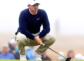 McIlroy deberá remontar en un domingo larguísimo