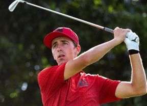 Ballester, Puig y Sebas García a tres del líder