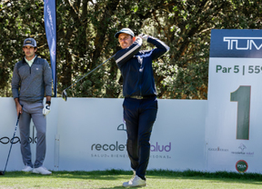Alex Smatges (-4), primer líder en el duro y ventoso Golf de Lerma