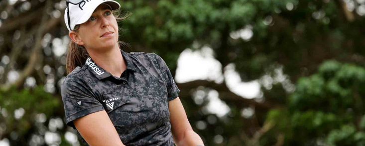 Dominio de Szokol y Lee con Azahara Muñoz, décimo segunda con -4