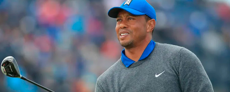 Un apagado Tiger Woods no consigue arrancar con 78 golpes