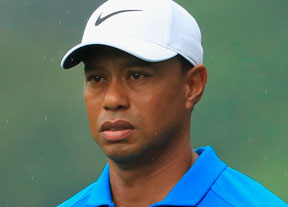 Tiger Woods sigue sin despejar el camino y se queda con +4