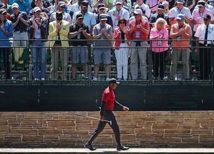 Seis arriba y +13 para terminar un Masters de Augusta histórico para Tiger Woods
