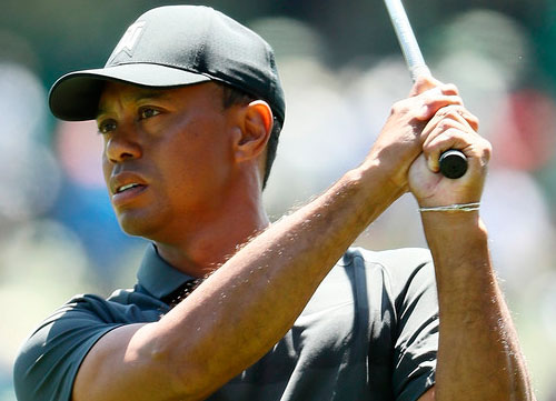 Tiger comienza con 73 golpes
