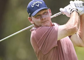 Tommy Gainey repite vuelta y sigue comandando