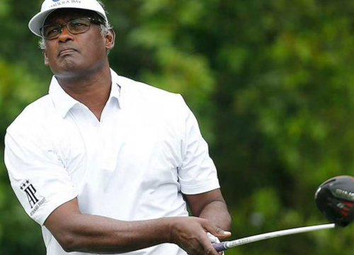 Vijay Singh (-4) sigue enganchado al buen juego